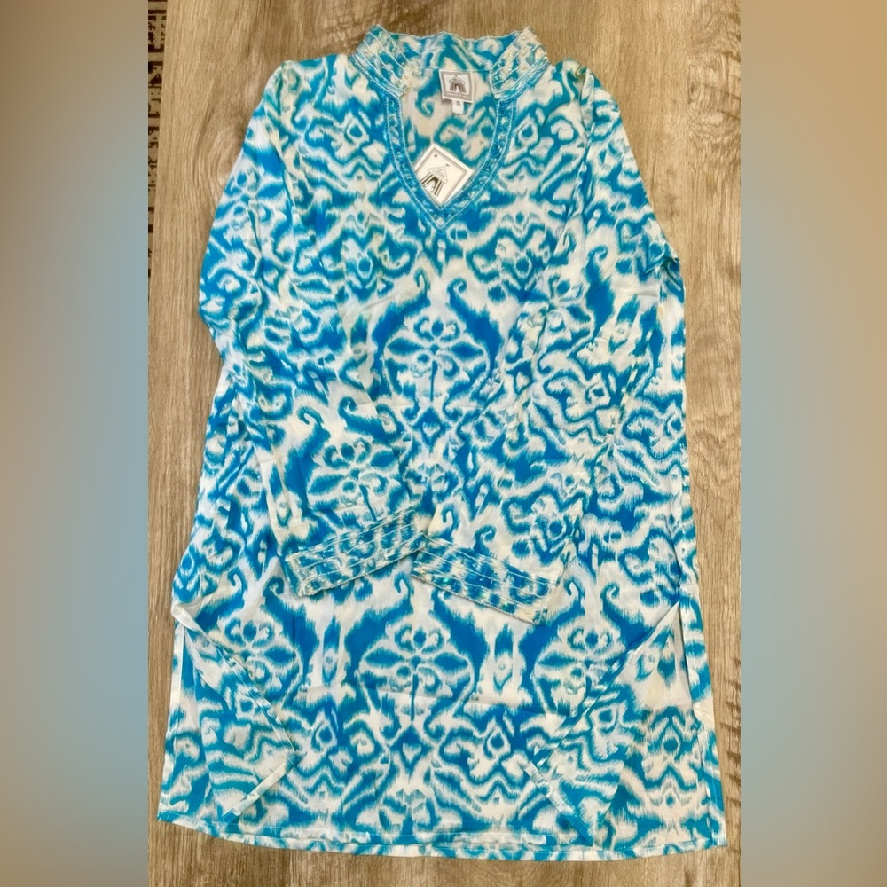 NWT beach cover up SMALL